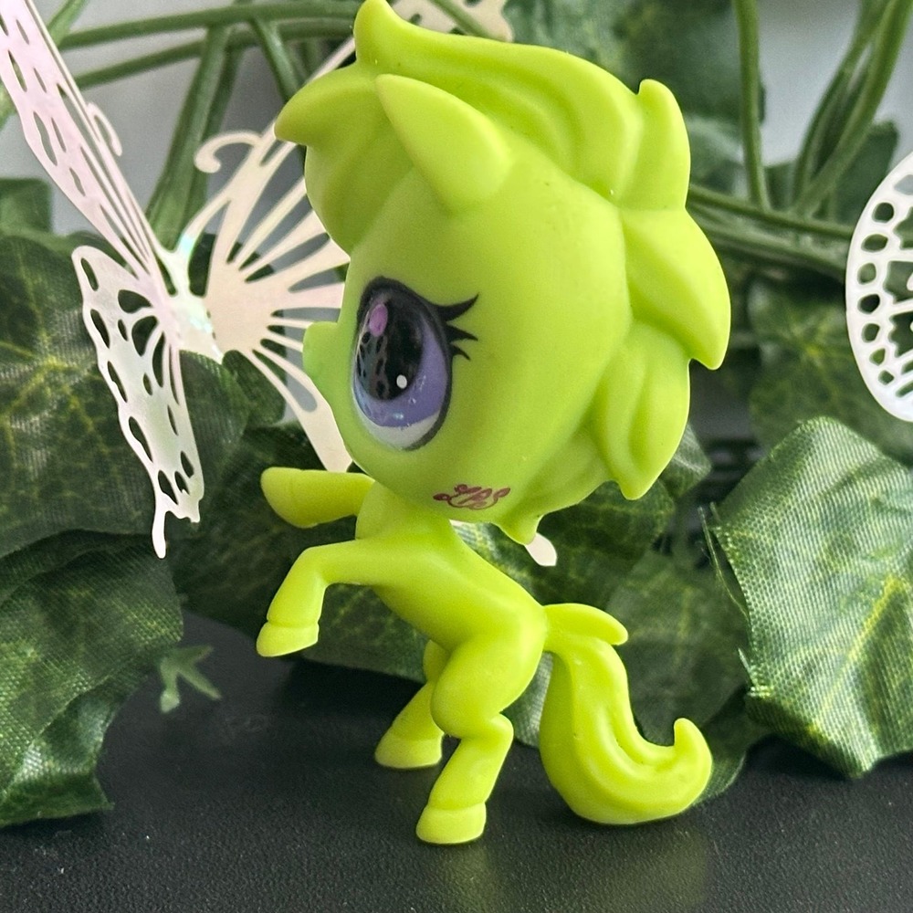 Littlest Pet Shop LPS G4 3096 Green Blindbag Horse Pony - Picture 2 of 3